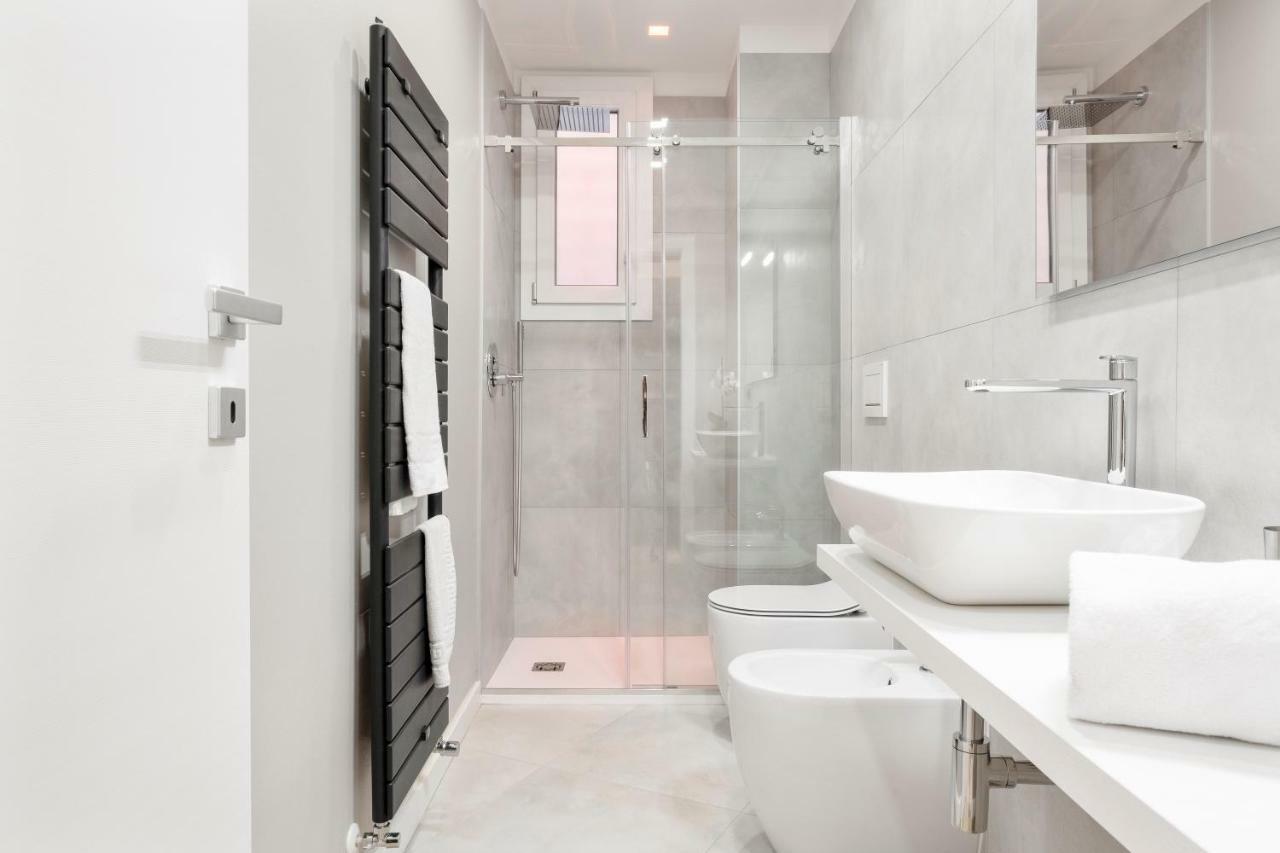 Duplex Luxurious Apt In The Heart Of Bologne Extérieur photo
